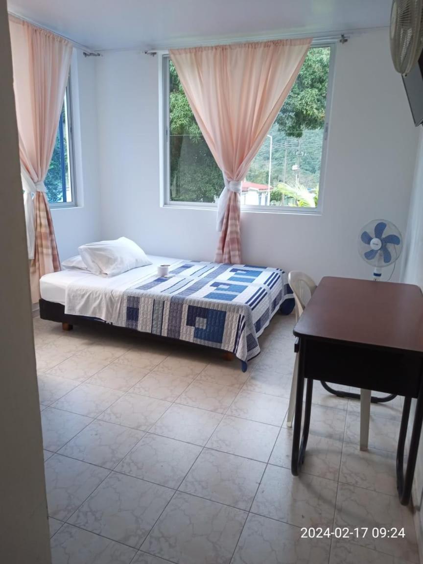 Servituristicos La Esmeralda Hotel Santa Maria Ngoại thất bức ảnh